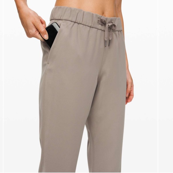 lululemon athletica Pants - New Lululemon On The Fly Pant Carbon Dust Gray
